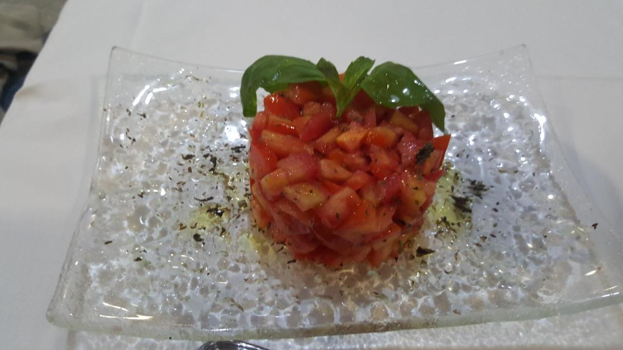 Saraceno Hotel Vibo Valentia Marina Bagian luar foto